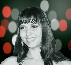 keila_silveira's profile picture. Psicóloga, apaixonada por séries, animais, dança do ventre, livros e legender nas horas vagas.