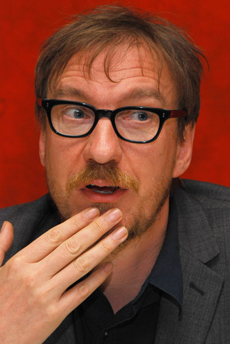 Fan club made ​​for those who admire the actor David Thewlis. Best-known role: Remus John Lupin in the Harry Potter film series. @tonkslupin