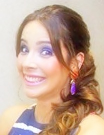 Renata Dominguez, meus melhores sorrisos é por lembrar de você. Eu te amo.