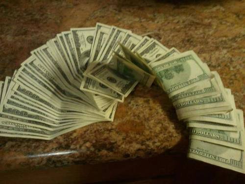 I love money...and a bad bitch dat can ride dick