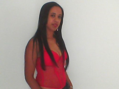 sou estrovertida bem ecletica sou uma mulher decidida e que sabe o que quer!