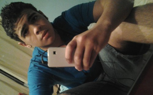 Parceiro, Bagunceiro, Sarcástico & smp na #ousadiaealegria
dá miinha Rha ♥
seguee ae, te sigo de voltta ;D
http://t.co/OMzcKtJqjg