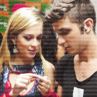 (...) Existem pessoas que de uma certa forma mágica, permanecem em nosso coração apesar da distância e também das circunstâncias. @sophiaabrahao .. ç3 '