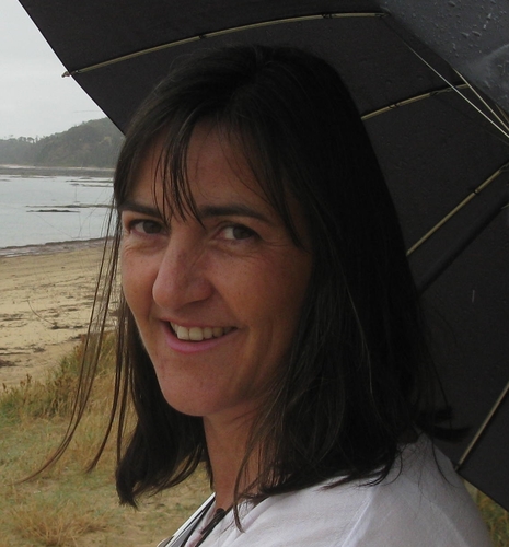 Incontinence is sometimes called a Wee problem, but there is nothing small about it. WeeFree Women aims to free women & men from the indignity of incontinence.