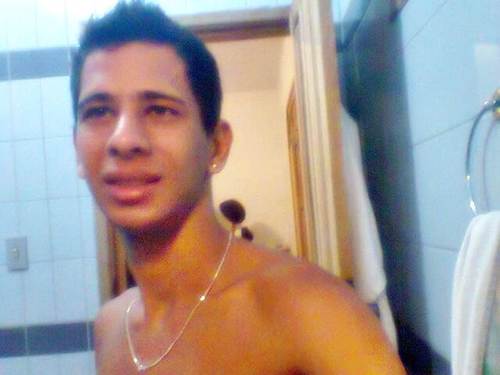 - Libriano, 17 aninhos, baixinho, marrentinho, ousado, humilde e filho de #Deus . E.E.C , C.R.V.G meus amores ...