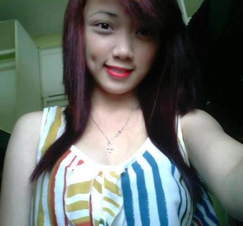 I love the way look at me so Follow me hehehe....