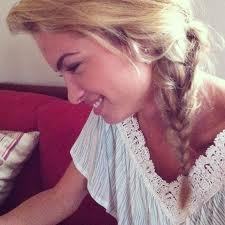 Vééí como é que eu vou falar da Lua e como ela é especial pra mim em 160 caracteres? http://t.co/1o9Yw0WxGU
