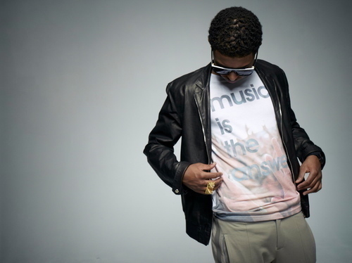 JetsettersLife's profile picture. #Jetsetter #JetSettersUp #UnexpectedArrival #JetsetterForLife 
Unexpected Arrival in stores now!!!! Diggy retweeted 6/30/12 *I am not the real Diggy*