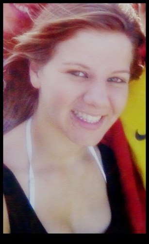 Aproveite o dia ou morra lamentando o tempo que você perdeu. Melhor amiga @LaaRodrigueez  ;*   Follow -me?
