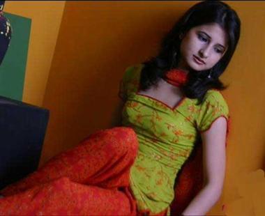 I simple girl from New Delhi, seeking good friend round the India.