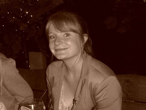 Lecturer at Cardiff Met // Dr. in social justice & housing // Applied Philosopher // Own views!