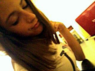 Hii , I'm Ana and I love One direction so much. Zayn,Liam,Louis,Harry,Niall: PLEASE FOLLOW ME BACK! I love Justin Bieber too. :) And I'm proud DIRECTIONER x