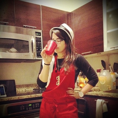 carodefreitas's profile picture. Espresso, water, gin. Repeat. Blazer specialist.