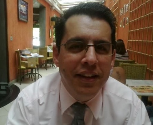Formado em Psicologia desde 1997 pela Universidade Paulista (UNIP).