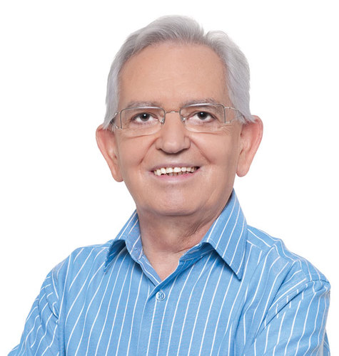 Candidato a prefeito de Santa Bárbara d´Oeste pela coligação SB pra você! (PSDB. PSDC,PMN,PTN,PR,PPS,PC do B). 
Sou empresário no setor têxtil.