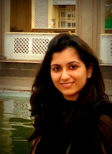 It is said that the visual Arts  are an embodiment of the inner spirit of an artist.
Shifa Mahajan truly epitomizes all this as a testimony to that fact.