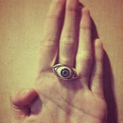 iladavina's profile picture. The girl with kaleidoscope eyes