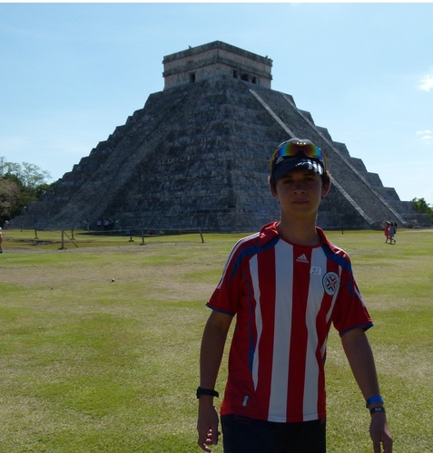 Lic. en Administracion FCE-UNA 2016, Administrador de Chemical Py., Olimpista de corazón y de cuna, Amante del rock y de mi trabajo!