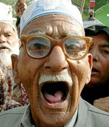 Enjoy up the jokes =) 
Dont take anything to heart.
#TeamFollowBack
#FollowMe
 
StartFollowing if you want funny arabic jokes
& ShoutOuts////
