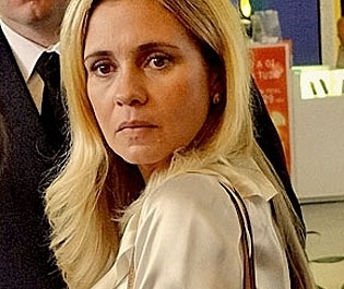 Não vai me seguir?É culpa da Rita,aquela traste.