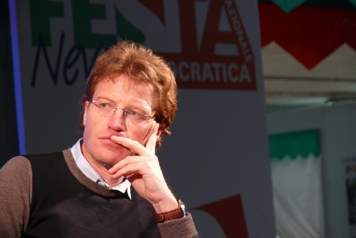 Vicepresidente del Consiglio della Provincia autonoma di Trento. Già Vicepresidente e Assessore allo sviluppo economico e al Lavoro Provincia autonoma di Trento