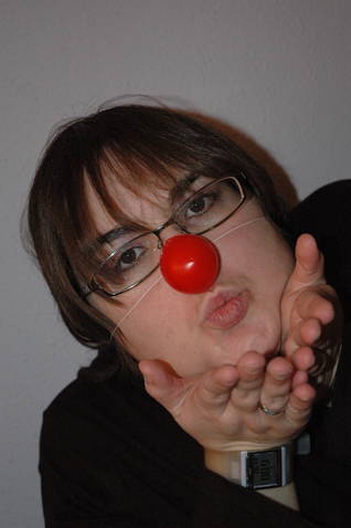 AlmudenaCalvo79's profile picture. Amante de la radio.  De la cosecha del 79.Periodista . Activista en salud mental. Vice-presidenta de la Asoc. Cultural @RadioNikosia. Actriz Compañía Brots.