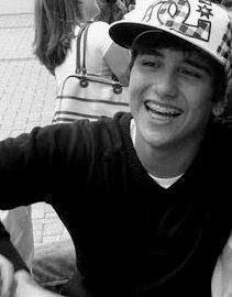 http://t.co/U1za9xP9NQ Perguntem ♥ ! Nao clica Unfollow é virus tah ...