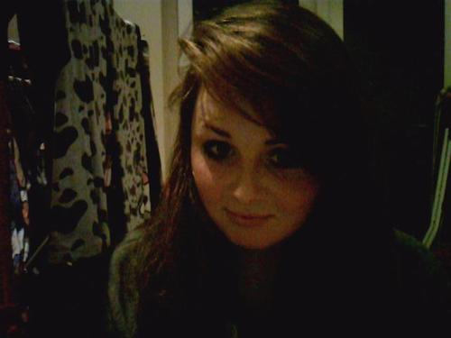 Follow my new twitter please-- @da_fuq_sally and tweet me rhino when you have :)