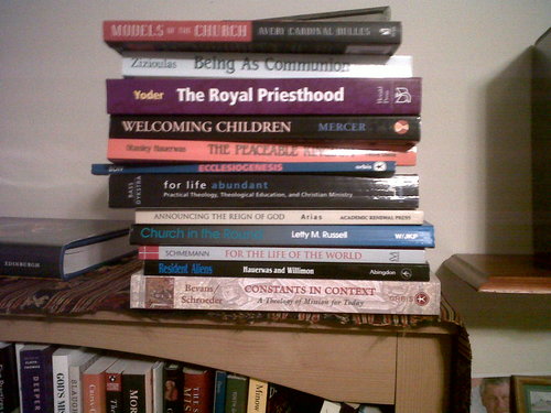 Scholar, pastor, feminist missiologist, gardener, bibliophile, she/her