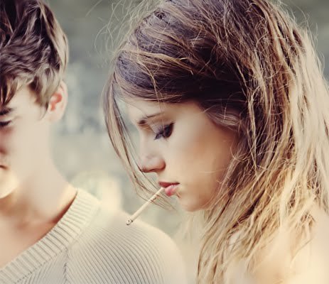 Slá, só acho que a vida é muito curta para ficar sofrendo mais fazer o que se meu coração não concorda com a razão . - Criadoras @bad_pepper and @_Larissaftc .