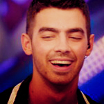 é pra falar da minha vida? então...
@JonasBrothers @ddlovato s2.
dona: @thaisdosjonas :)