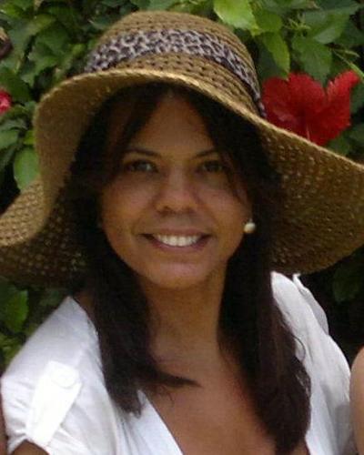 Comerciante da empresa Mychelle Modas no ramo de confecções, e torcedora convicta do Esporte Clube Bahia!