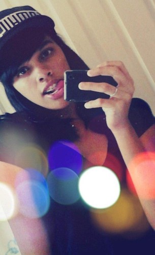 LBerganttini's profile picture. É necessário perceber que αs coisαs boαs estão dentro de nós, onde os sentimentos nαo precisαm de motivos nem os desejos de rαzão. Lígia Souza - 18 anos '