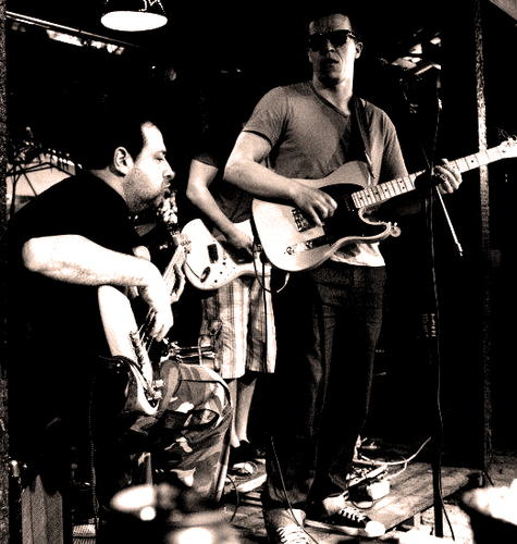 Banda de Funk, Blues e Soul Music
Com trabalho autoral e covers