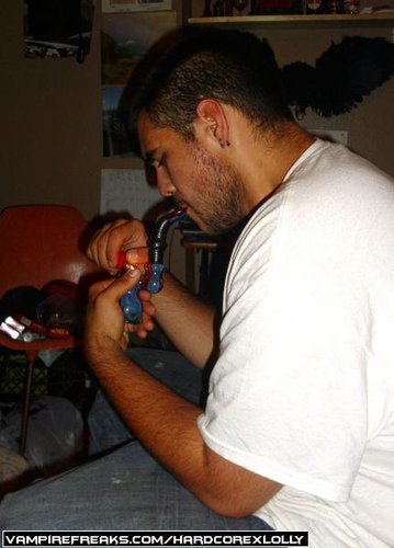 I smoke bongs and shit. #StonerNation #Bongs #StayingHigh