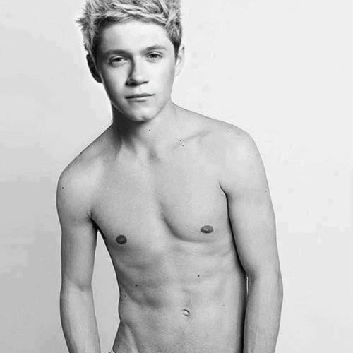 IdiotFake's profile picture. 