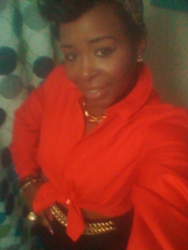 sweet, petite, & very unique :) I ain't no killer but dnt push me!