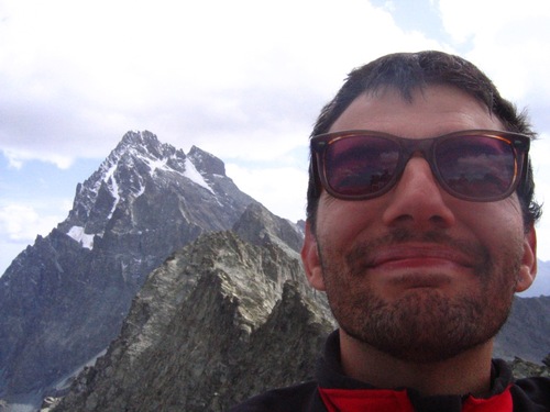 Ognuno è un genio. Ma se si giudica un pesce dalla sua abilità di arrampicarsi sugli alberi lui passerà tutta la sua vita a credersi stupido. 
Albert Einstein