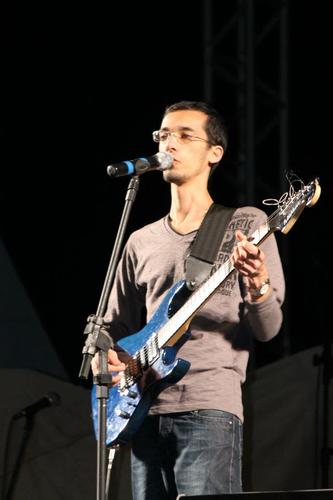 Um Adorador apaixonado pelo meu Jesus...... feliz pela esposa q Deus me deu.. Te Amo Amor!!