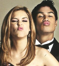 @MicaelBorges_ Meu negooô , Meu liindo ,  Meeu Principe , Meeu Tudo .. Te amo Muito e Muito , Ele ser o motivo da minha alegria   ∞
