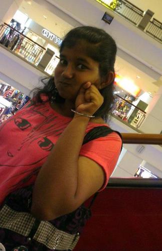 17..always single..just want to hang out always n enjoy the life...