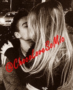 Eu tentei disfarçar Usei da distância eu fugi mas o coração não se engana com olhos que não sabem mentir.Fc Feito Pra Sophia e Micael.Amor De ChocoLover.21.7.12