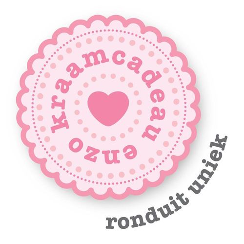Jonge moeder met reuma maakt zelf unieke kraamcadeaus zoals geboortekransen-en harten, luiertaarten, kraammanden en vrolijke hartjesartikelen. Snelle levering!
