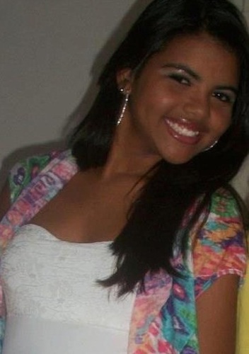 Não existirá problema pra quem pratica o bem e tem amor no coração. — (: