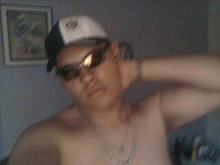 eu sou alex tenho 18 anos sou apaixonado mela minha namorada Sayonara Silva ..