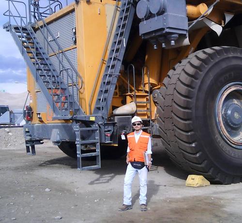 H_Robledo's profile picture. Ingeniero en Administración y Gestión de Empresas.