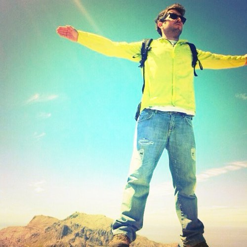 Pinteldeverd's profile picture. dormir, comer, respirar y poco más.