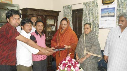 arif00n's profile picture. 