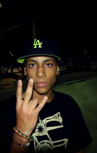 Minha vida é tipo vida de Spike Lee.
Verdadeiro, complicado, mal humorado e violento...
http://t.co/yzFZzIXcPa