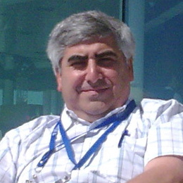 No soy político ni apolítico, sino que todo lo contrario
Nacido en Valparaíso, criado en Rancagua, y malcriado en Viña del Mar. El que sea valiente que me siga